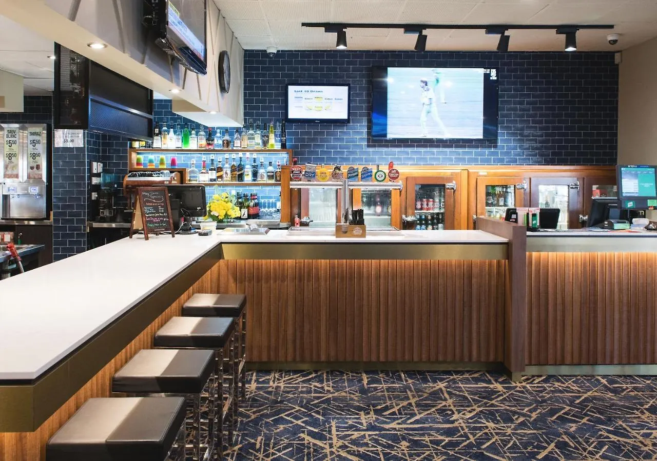 ***  Nightcap At Hendon Hotel Adelaide Avustralya